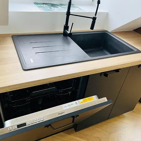 Elegant T4 Centre Reims/parking Prive