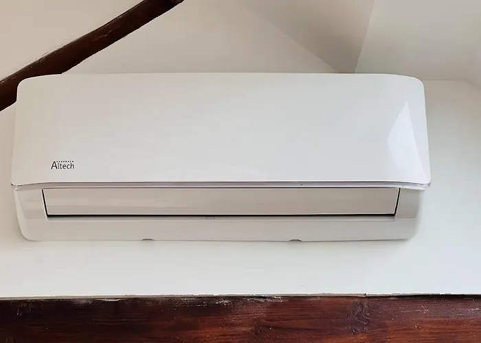 Elegant T4 Centre Reims/parking Prive Reims